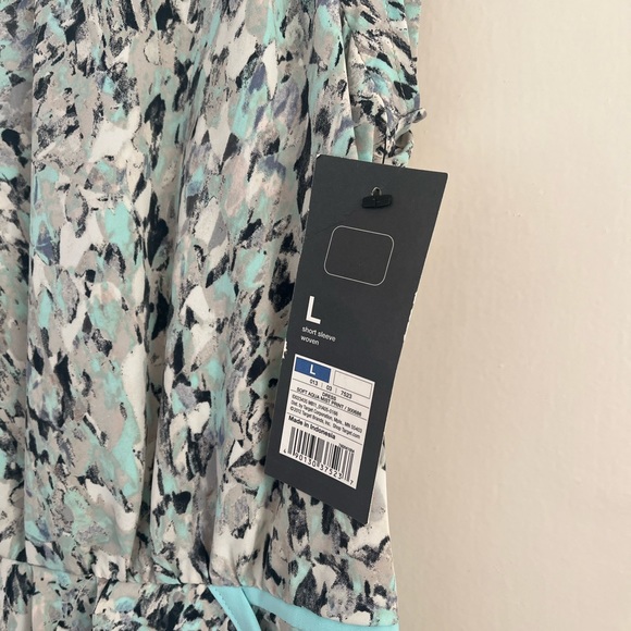 Abstract print cap sleeve dress - never worn/tags on - Picture 4 of 6